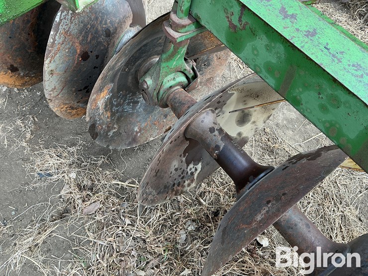 john-deere-bw-image-14