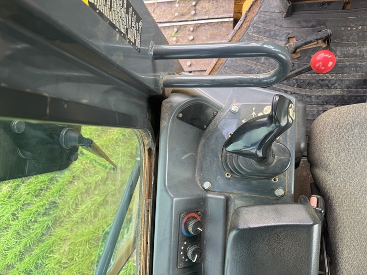 2016-deere-550k-image-14