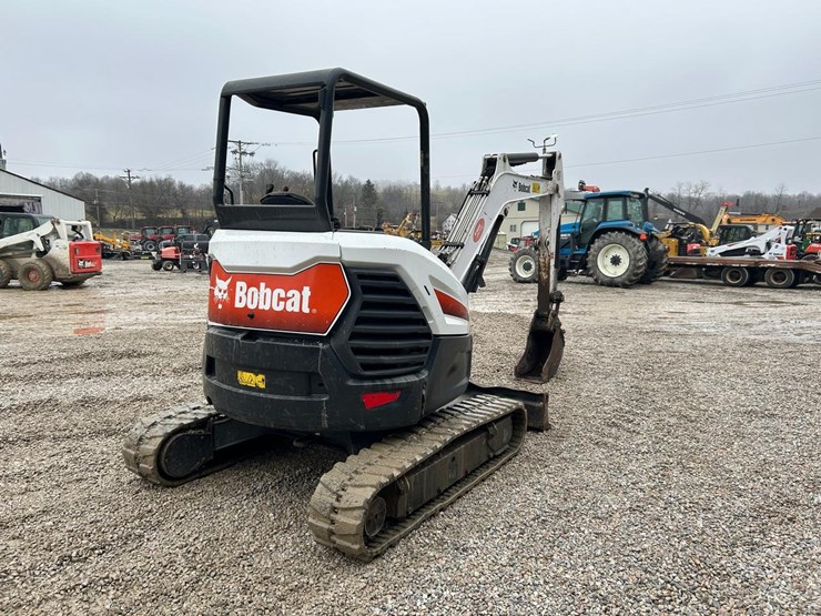 2021-bobcat-e35-image-4