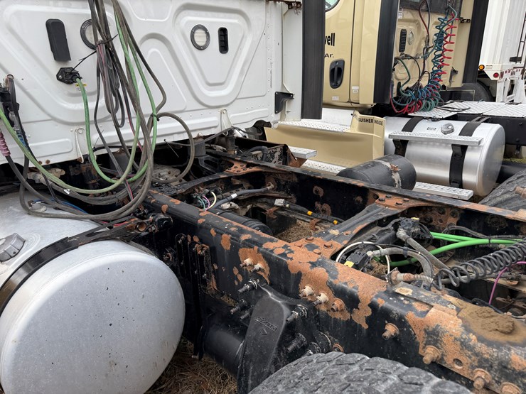 #40953-•-2019-freightliner-cascadia-t/a-daycab-truck-tractor-3akjhtdv4kskd3197-image-25