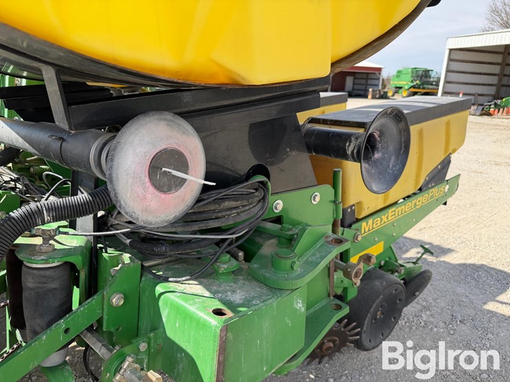 john-deere-1760-image-14