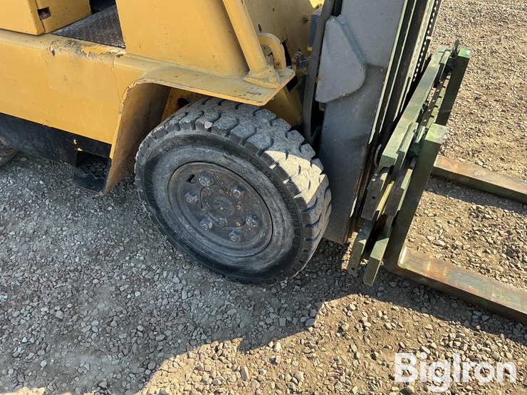 caterpillar-v40b-image-16