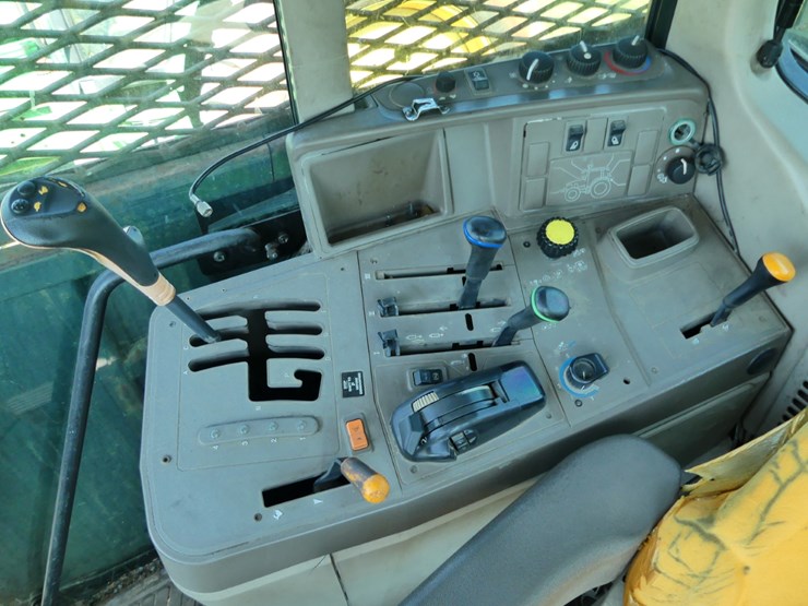 john-deere-7230-image-12