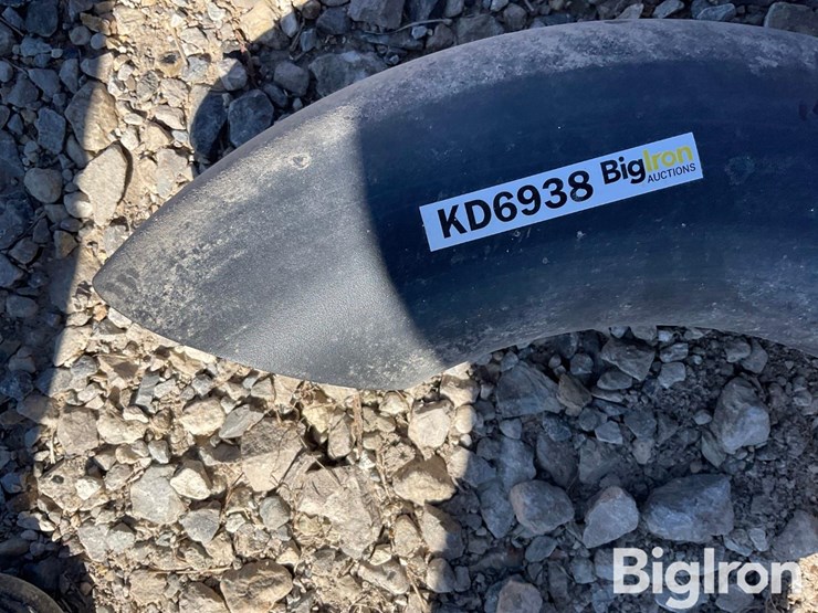 2014-chevrolet-3500-image-16