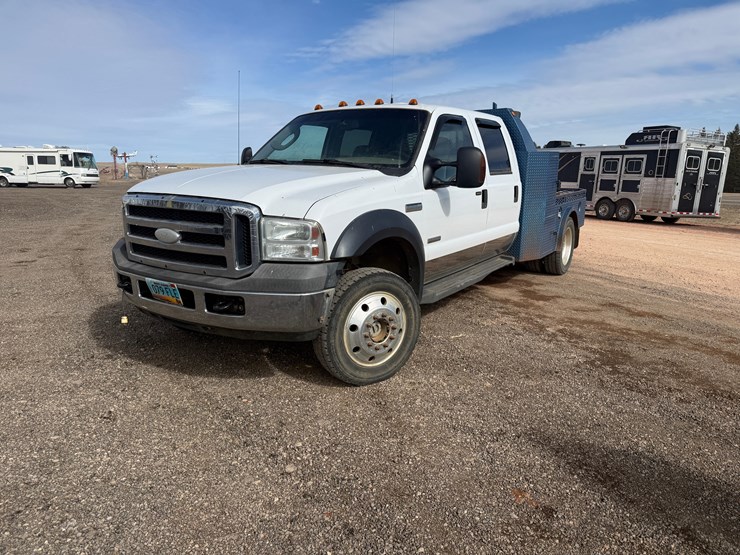2006-ford-f550-image-1