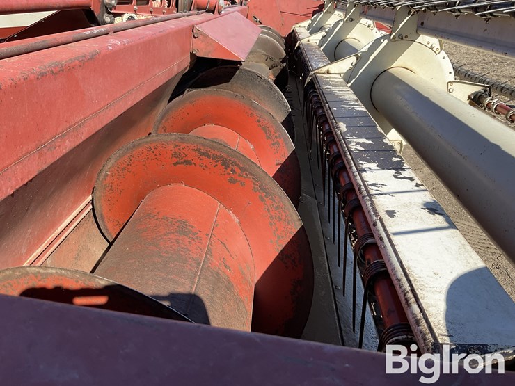 hesston-6550-image-17