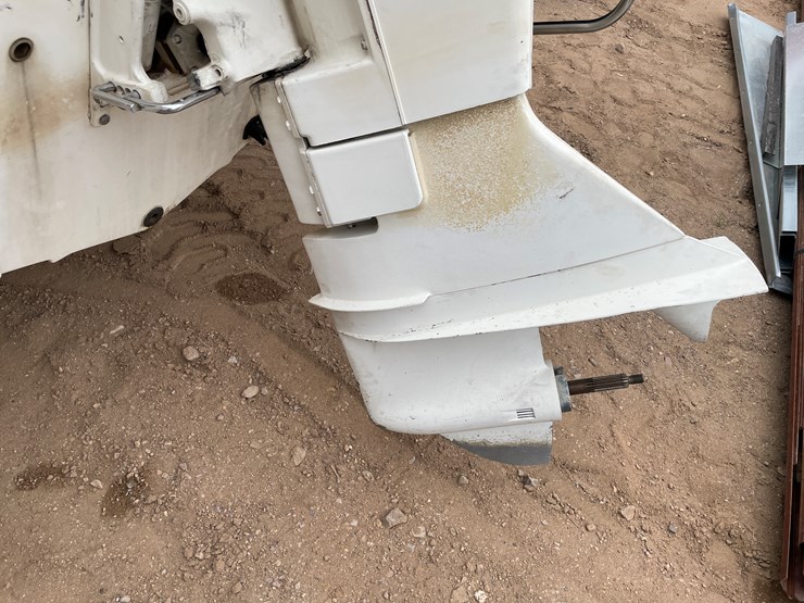 #4331-•-bayliner-boat-and-trailer-(titles-in-delay)-image-56