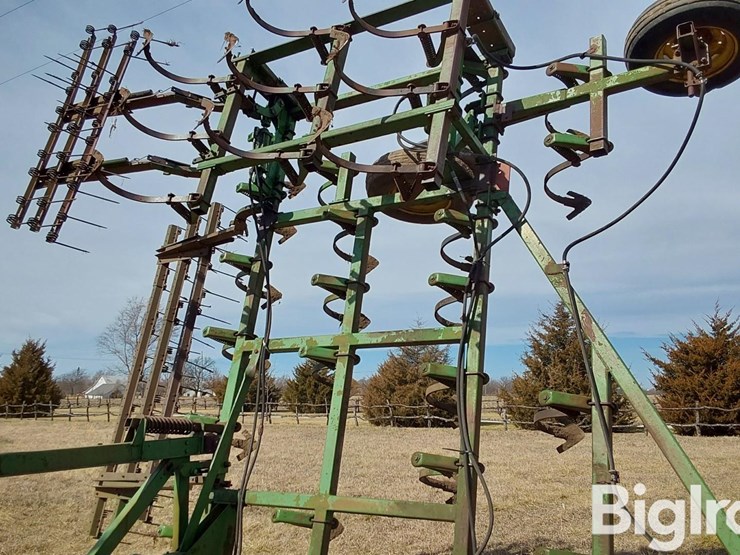 john-deere-1010-image-14