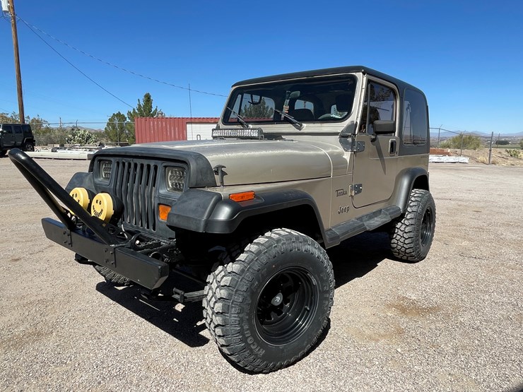 1993-jeep-wrangler-image-65