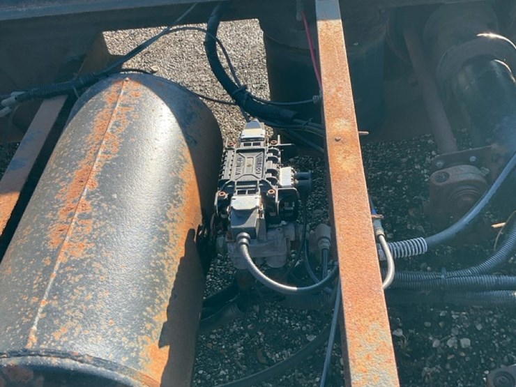 2005-unknown-trailer-image-22