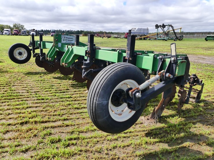 unverferth-ripper-stripper-image-3