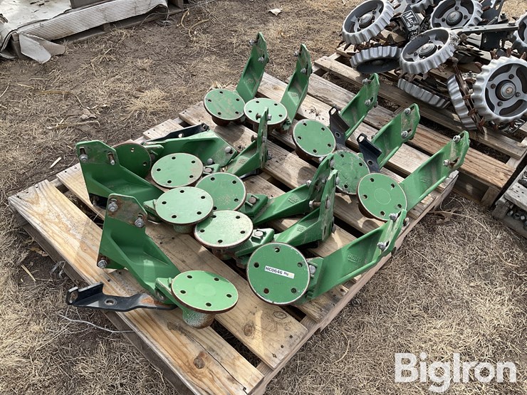 coulter-hubs-&-arms-image-1