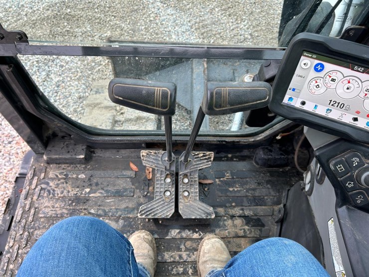 2022-bobcat-e88-image-24