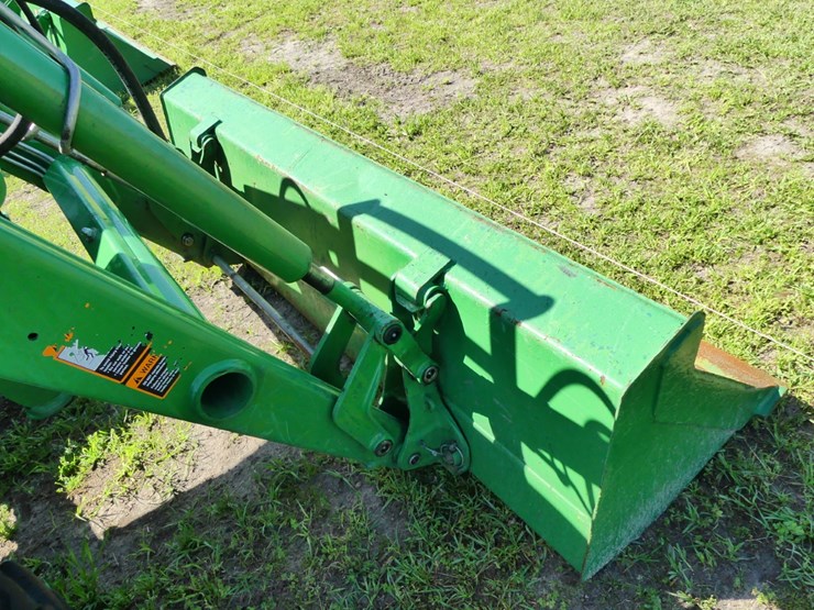 2010-john-deere-4720-image-13