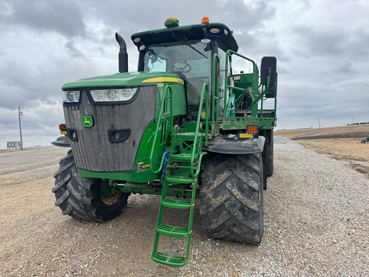 2019-john-deere-f4365-image-11