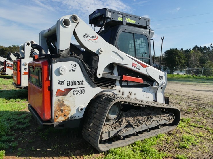 2022-bobcat-t770-image-4