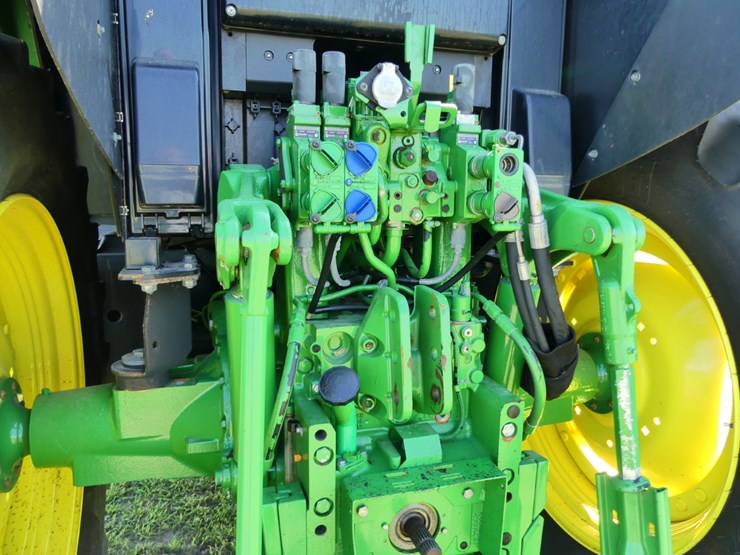 john-deere-6110m-image-6