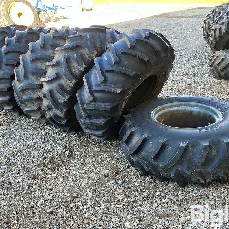 Titan 16.9-24 Irrigation Pivot Tires