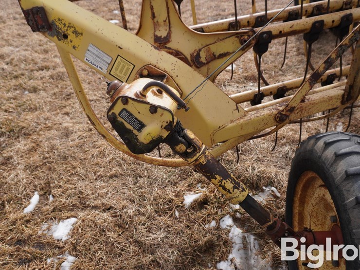 new-holland-258-image-10