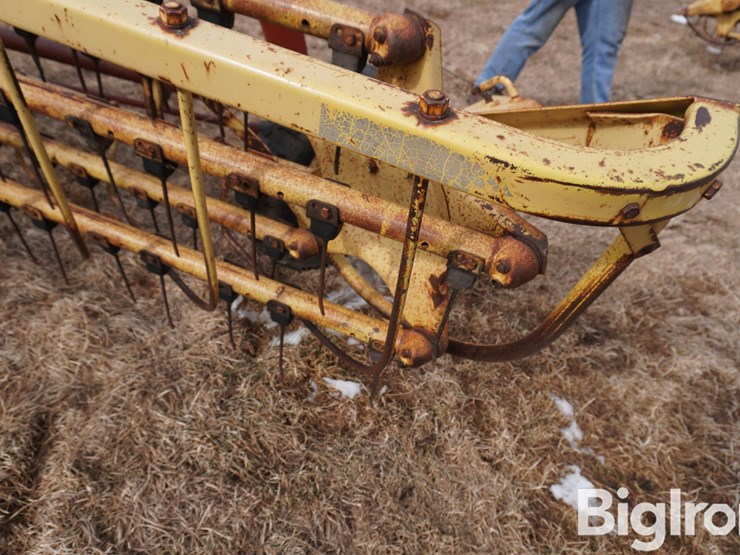 new-holland-258-image-15