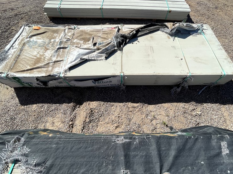 #4339-•-(appx.-160-pieces)-allura-12"-primed-fiber-cement-lap-siding-image-4