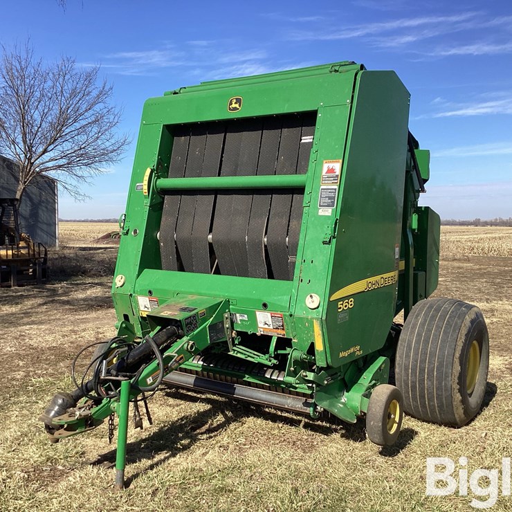 2010 JOHN DEERE 568