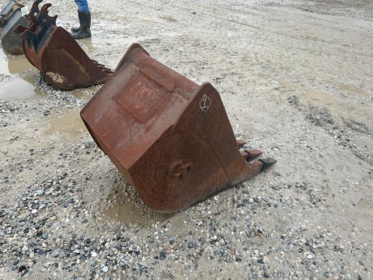 cp-24”-excavator-bucket-image-3