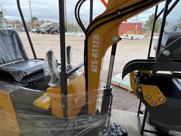 #4306-•-unused-2026-rt12r-mini-excavator-image-12