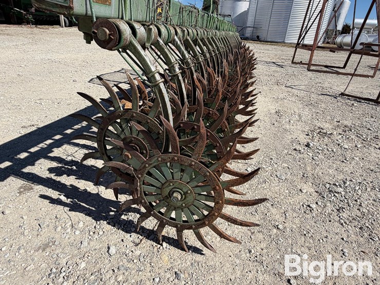 john-deere-400-image-12