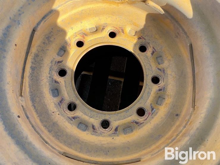 john-deere-12-image-8