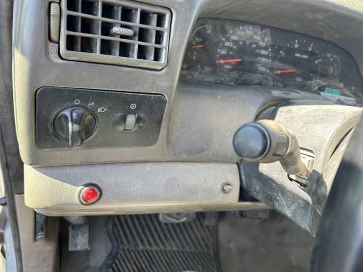 2003-ford-f550-xl-sd-image-27