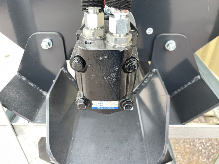 #4315-•-unused-2026-wolverine-skid-steer-hydraulic-rotary-tiller-attachment-image-13