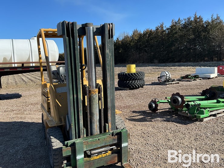 caterpillar-v40b-image-12