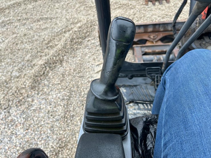 2018-kubota-kx033-4-image-24