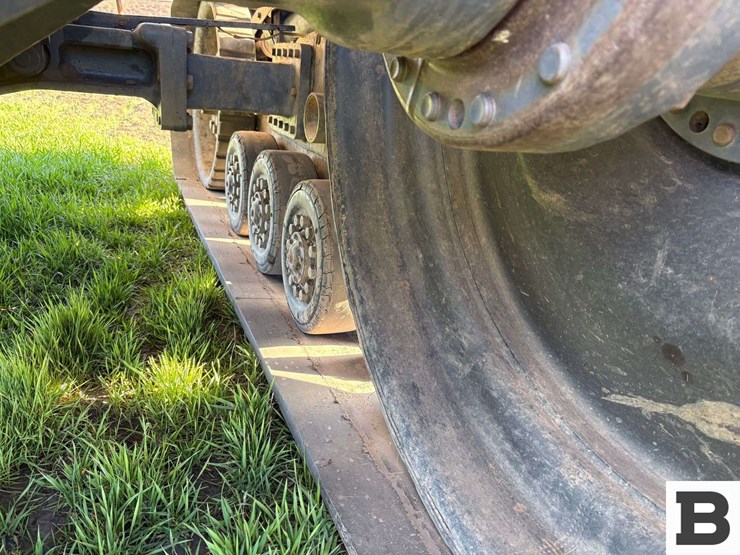 1995-challenger-45-image-12