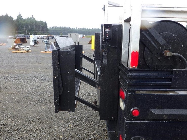 2006-chevrolet-silverado-2500hd-image-12