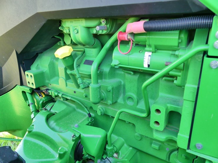 john-deere-8r-310-image-13