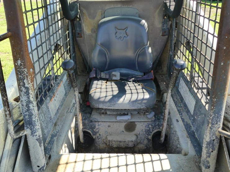 2009-bobcat-t190-image-11