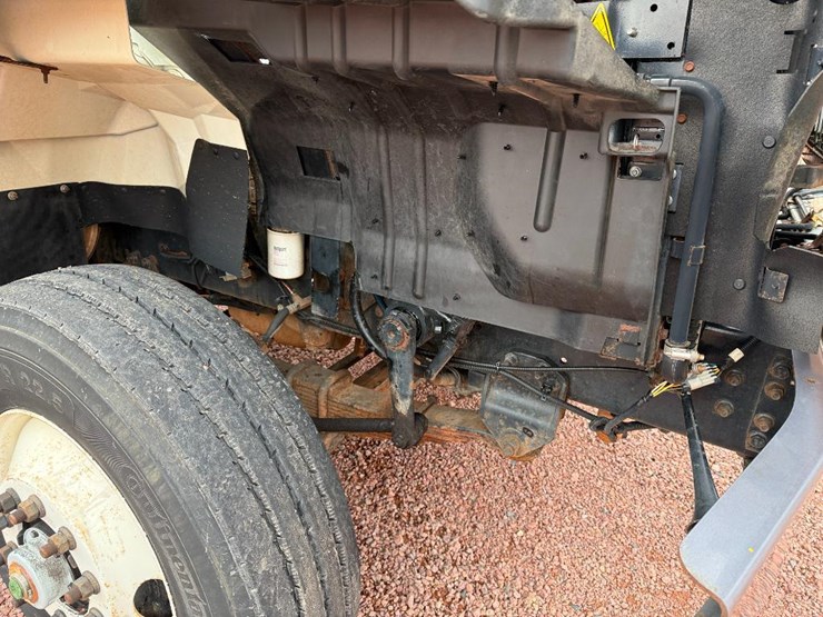 international-7600-image-45