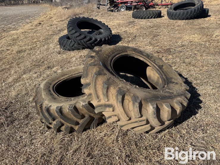 16.9-26-tires-image-4