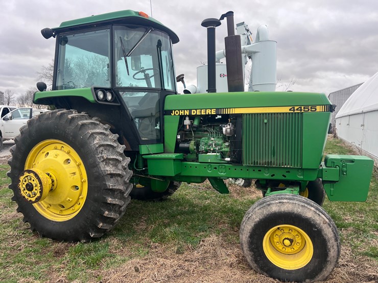 john-deere-4455-image-1