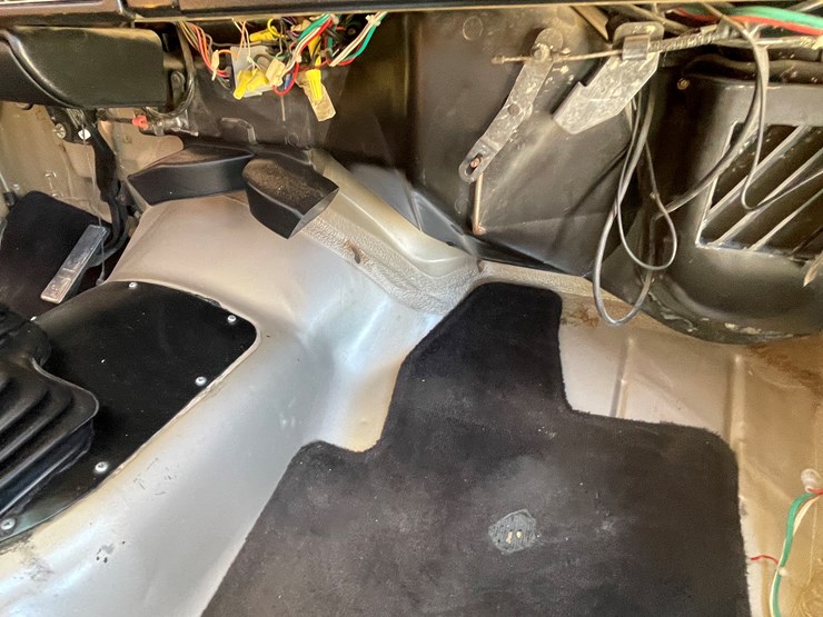 1993-jeep-wrangler-image-40