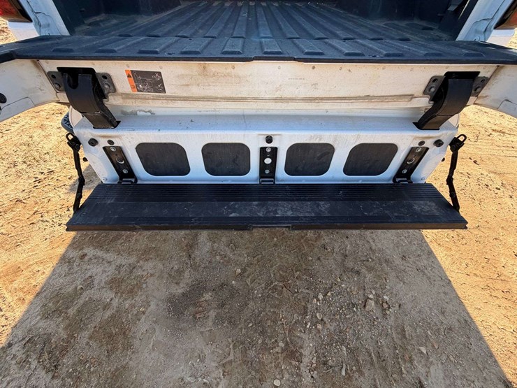 2021-gmc-sierra-1500-image-11