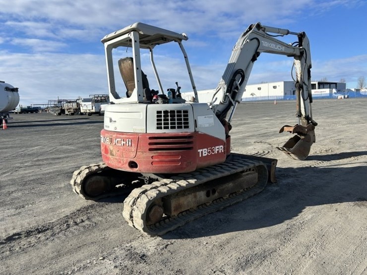 takeuchi-tb35fr-mini-hydraulic-excavator-image-5