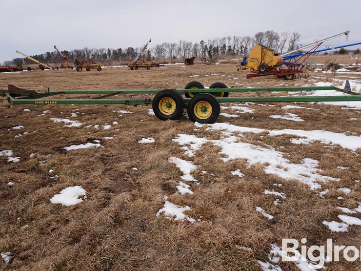 john-deere-32-image-8