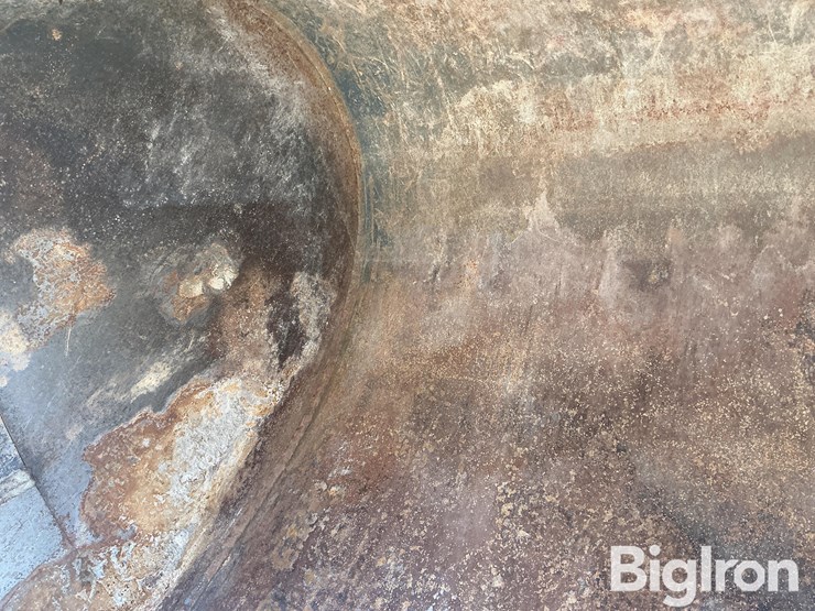 2021-john-deere-210-image-17