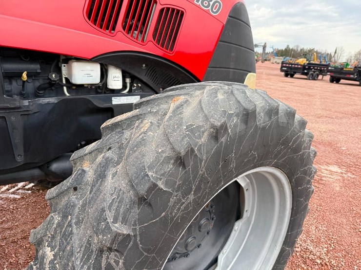 case-ih-magnum-180-image-11