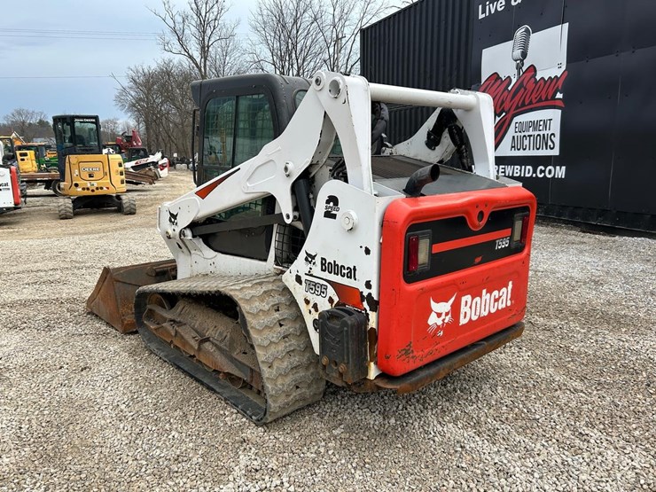 2019-bobcat-t595-image-2
