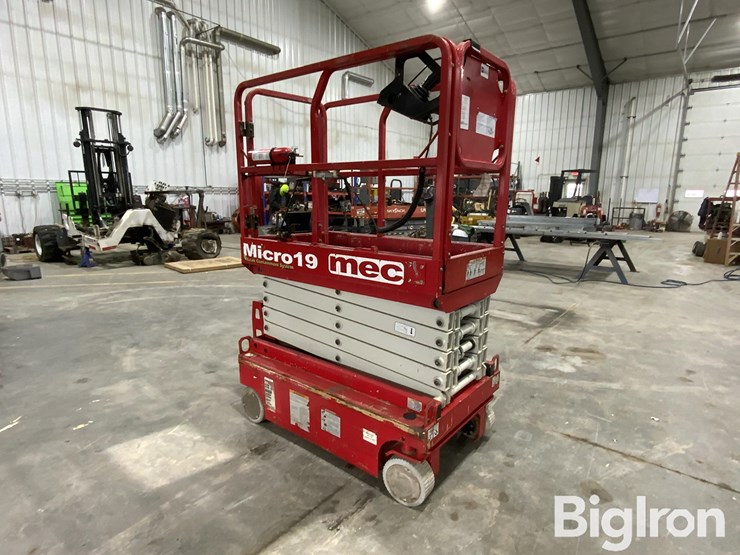 2015-massey-ferguson-730-image-7