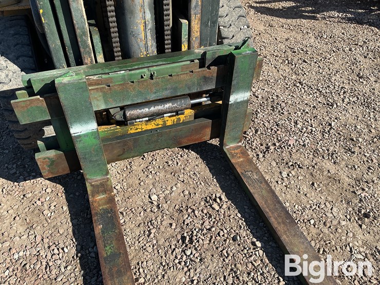 caterpillar-v40b-image-13